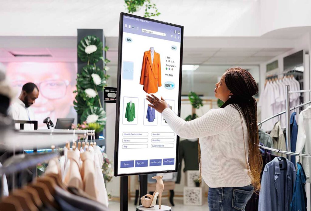 negocios con pantallas digitales